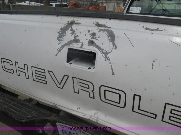 image for item A6059 1995 Chevrolet Cheyenne C2500 extended cab pickup truck