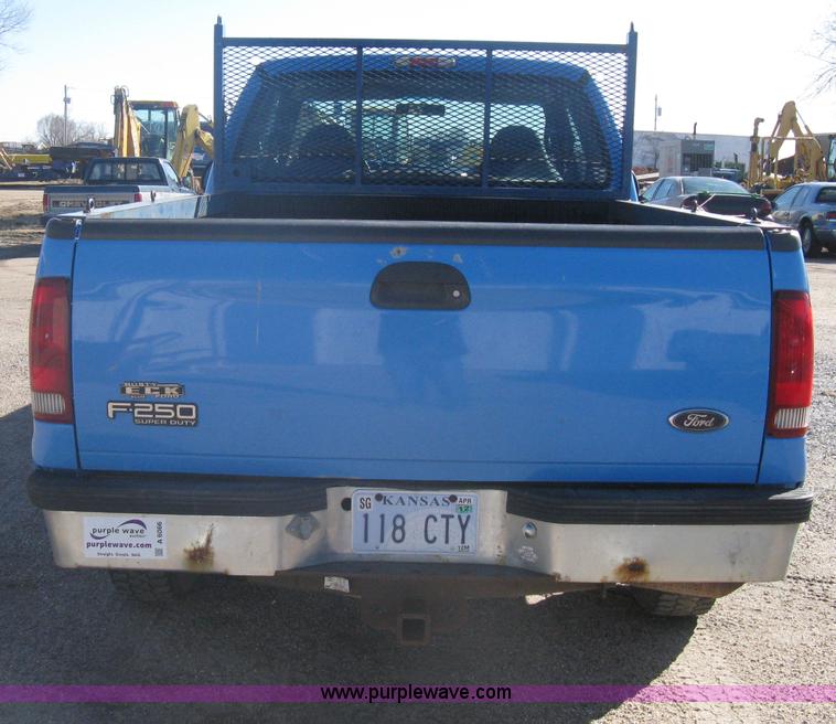 image for item A6066 1999 Ford F250 Super Duty supercab pickup truck