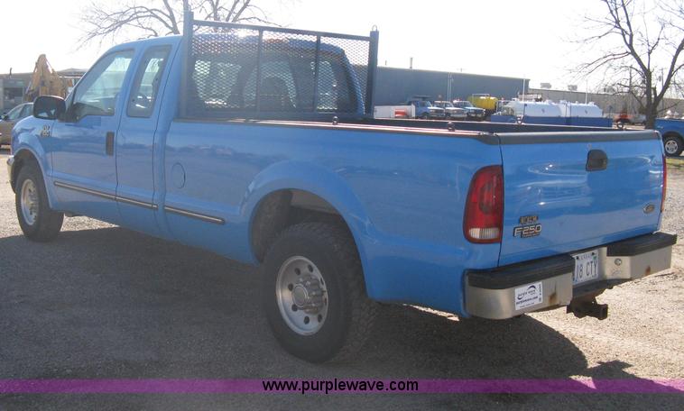 image for item A6066 1999 Ford F250 Super Duty supercab pickup truck