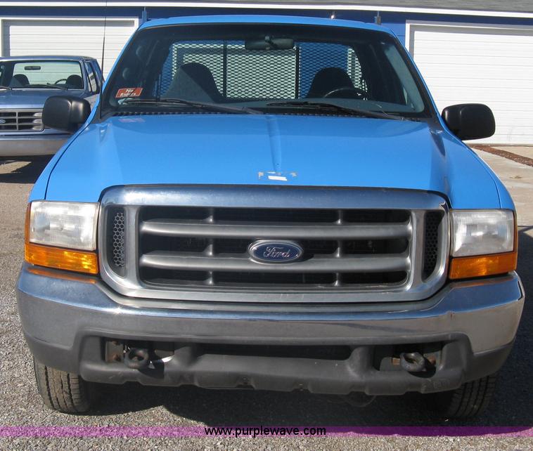 image for item A6066 1999 Ford F250 Super Duty supercab pickup truck