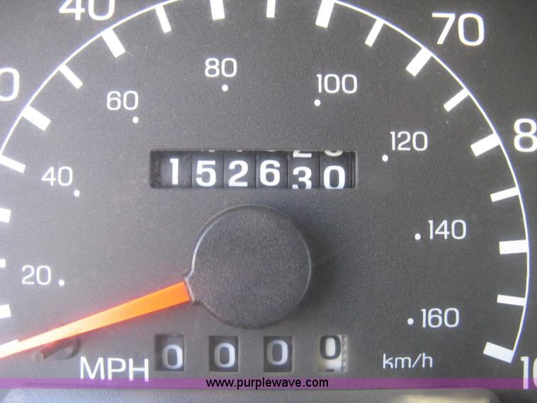 image for item A6066 1999 Ford F250 Super Duty supercab pickup truck