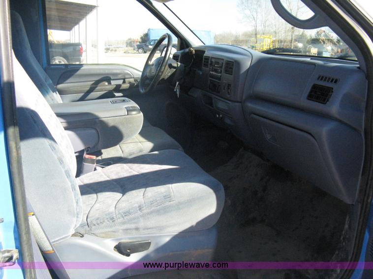 image for item A6066 1999 Ford F250 Super Duty supercab pickup truck