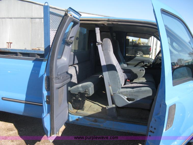 image for item A6066 1999 Ford F250 Super Duty supercab pickup truck