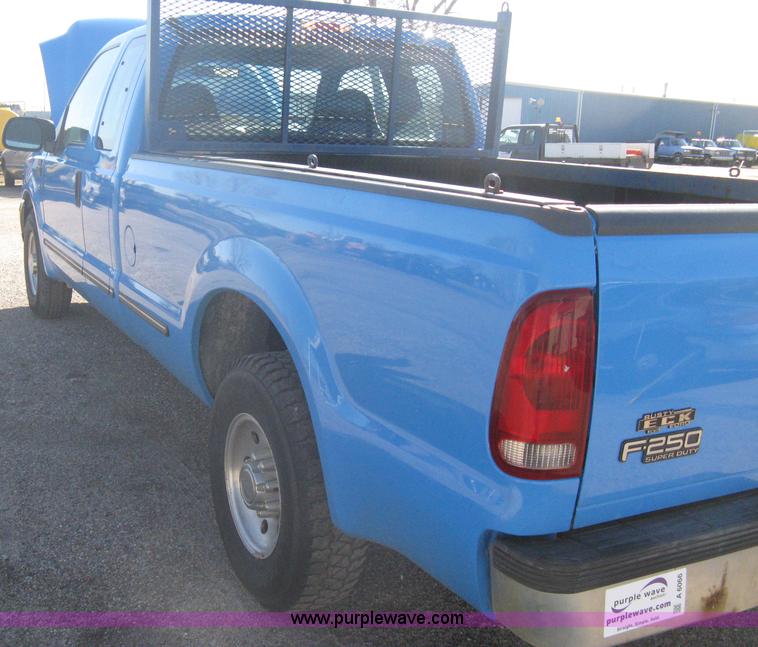 image for item A6066 1999 Ford F250 Super Duty supercab pickup truck