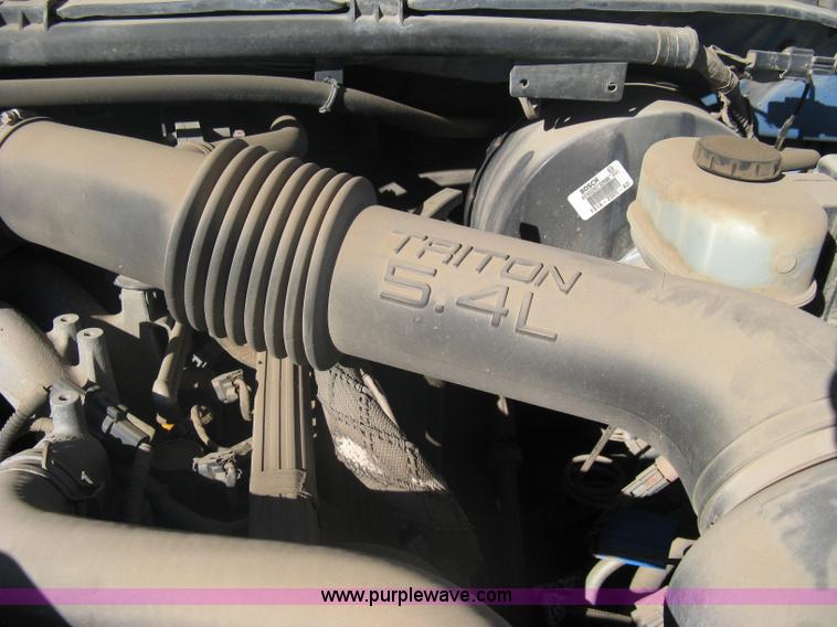 image for item A6066 1999 Ford F250 Super Duty supercab pickup truck