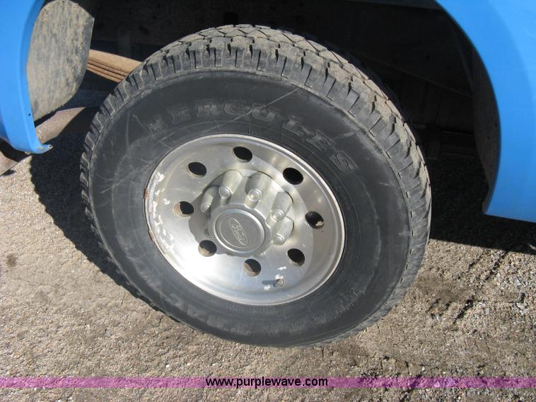 image for item A6066 1999 Ford F250 Super Duty supercab pickup truck