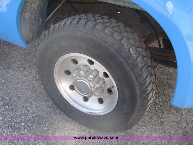 image for item A6066 1999 Ford F250 Super Duty supercab pickup truck