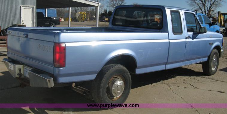image for item A6067 1997 Ford F250 Heavy Duty supercab pickup truck