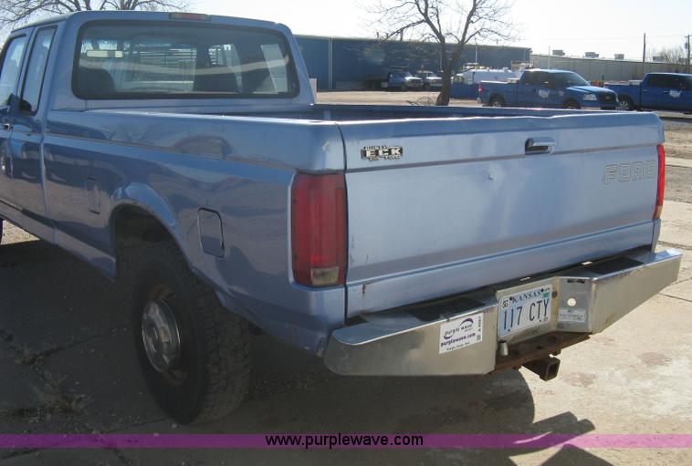 image for item A6067 1997 Ford F250 Heavy Duty supercab pickup truck