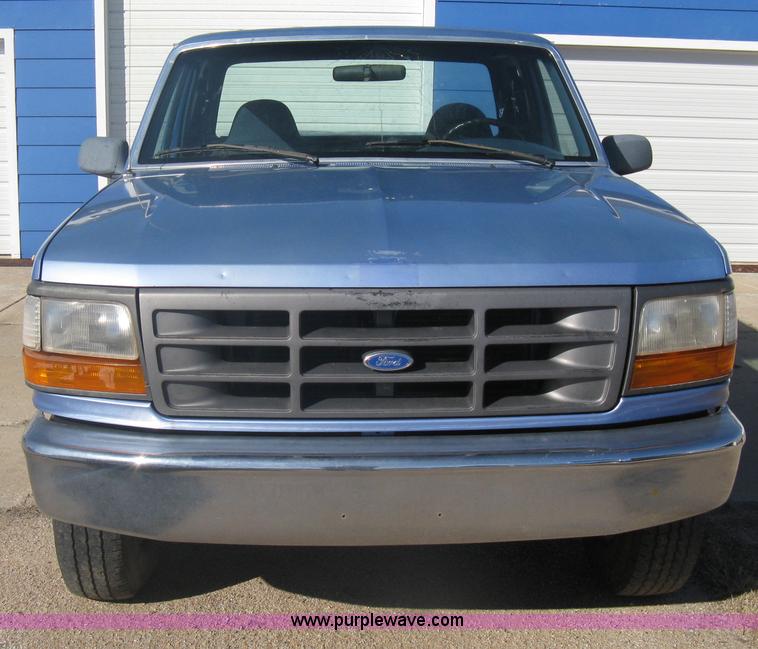 image for item A6067 1997 Ford F250 Heavy Duty supercab pickup truck