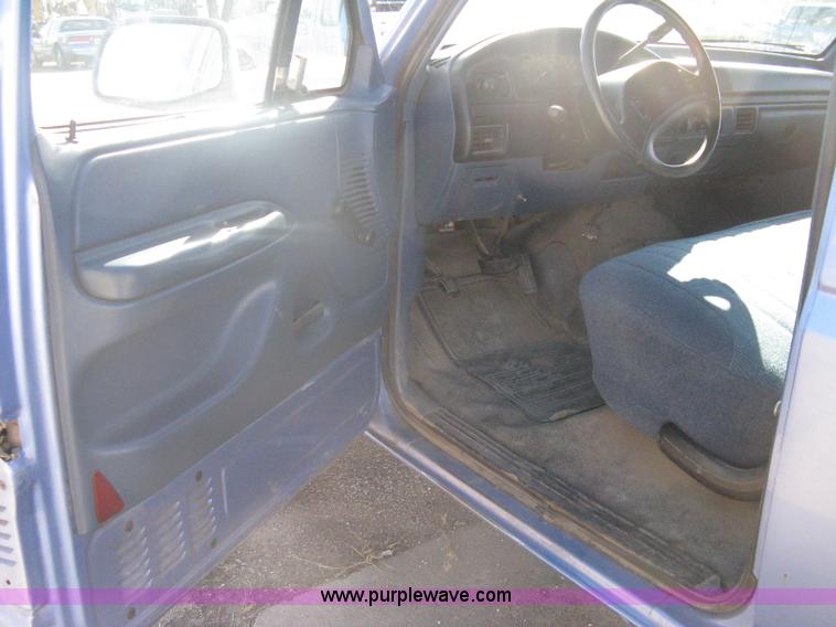 image for item A6067 1997 Ford F250 Heavy Duty supercab pickup truck