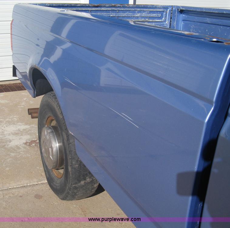 image for item A6067 1997 Ford F250 Heavy Duty supercab pickup truck