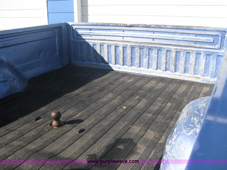 image for item A6067 1997 Ford F250 Heavy Duty supercab pickup truck