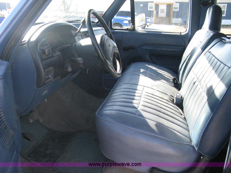 image for item A6068 1996 Ford F250 XL supercab pickup truck