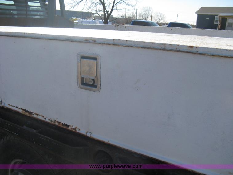 image for item A6068 1996 Ford F250 XL supercab pickup truck