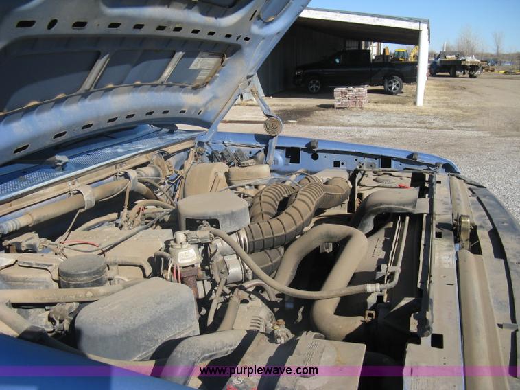 image for item A6068 1996 Ford F250 XL supercab pickup truck