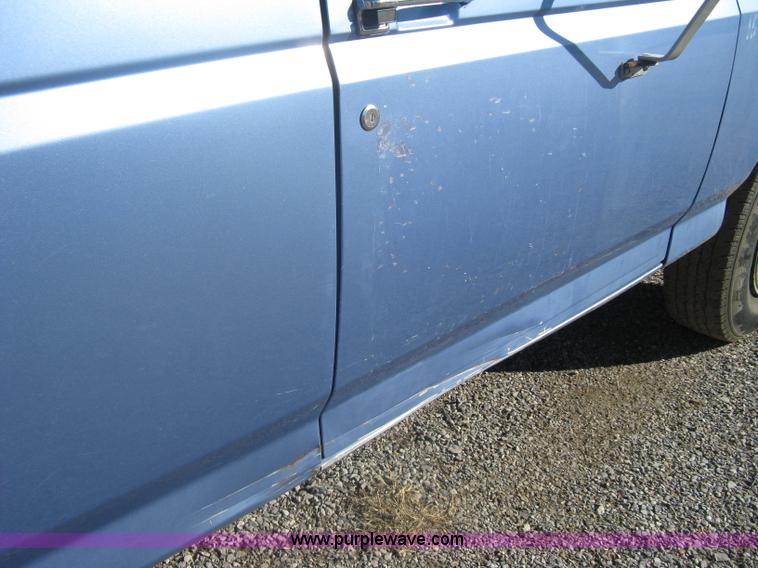 image for item A6068 1996 Ford F250 XL supercab pickup truck