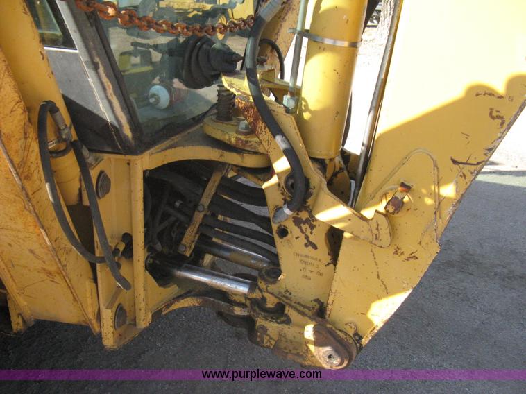 image for item A6069 1989 Ford 555C backhoe