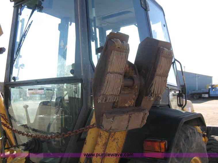 image for item A6069 1989 Ford 555C backhoe