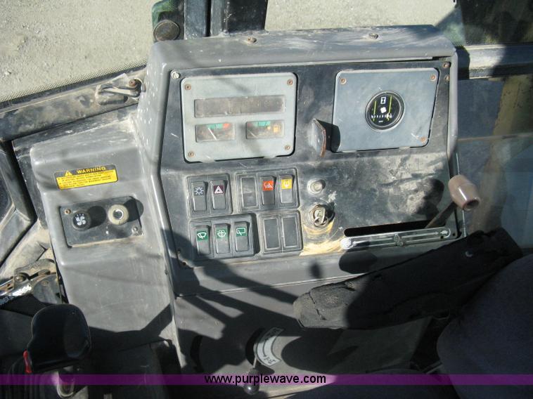 image for item A6069 1989 Ford 555C backhoe