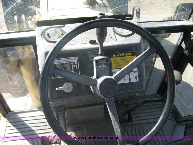 image for item A6069 1989 Ford 555C backhoe