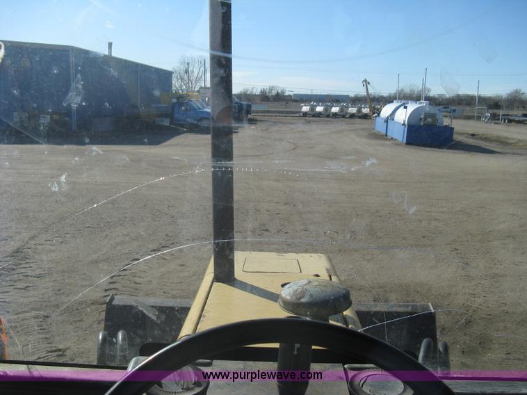 image for item A6069 1989 Ford 555C backhoe