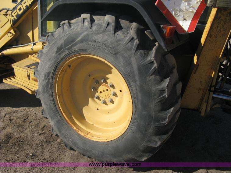 image for item A6069 1989 Ford 555C backhoe