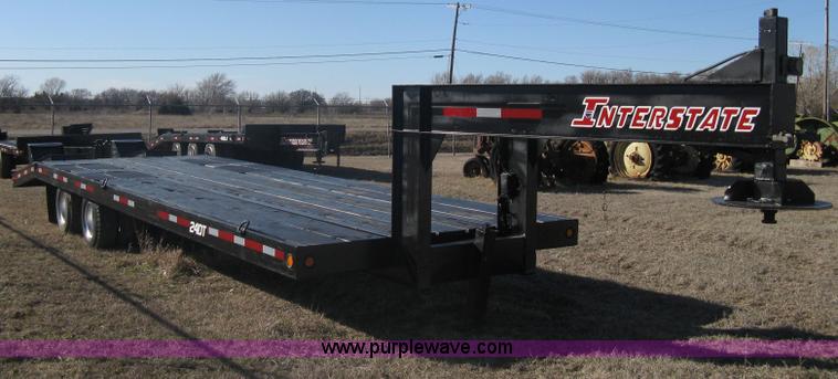 image for item A6070 1989 Interstate 24DT flatbed gooseneck trailer