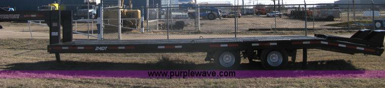 image for item A6070 1989 Interstate 24DT flatbed gooseneck trailer