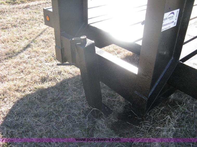 image for item A6070 1989 Interstate 24DT flatbed gooseneck trailer