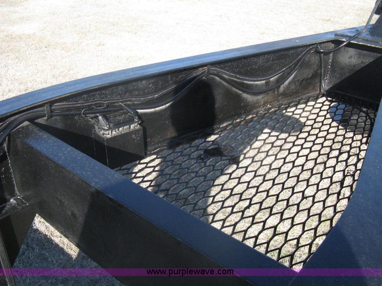 image for item A6070 1989 Interstate 24DT flatbed gooseneck trailer