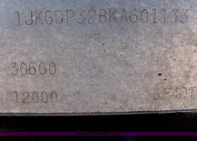 image for item A6070 1989 Interstate 24DT flatbed gooseneck trailer