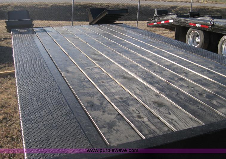 image for item A6071 1980 Eager Beaver equipment trailer