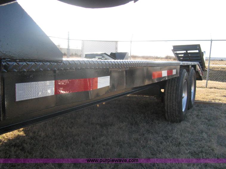 image for item A6071 1980 Eager Beaver equipment trailer