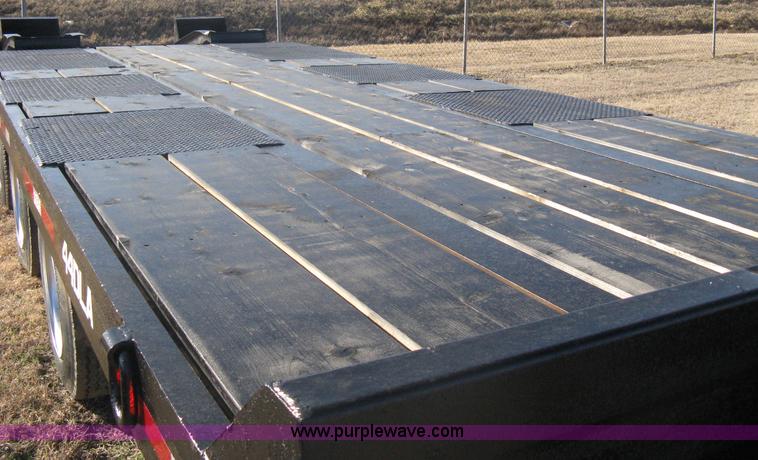 image for item A6072 1989 Interstate 44DLA equipment trailer