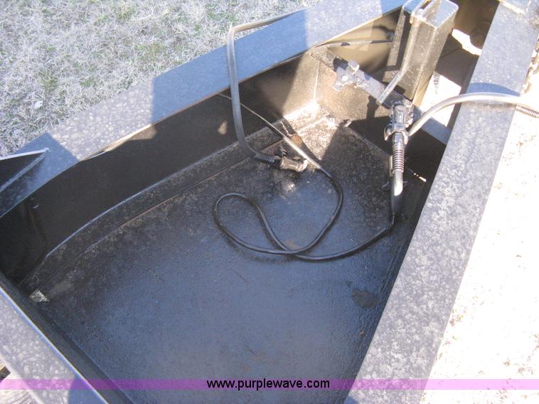 image for item A6072 1989 Interstate 44DLA equipment trailer