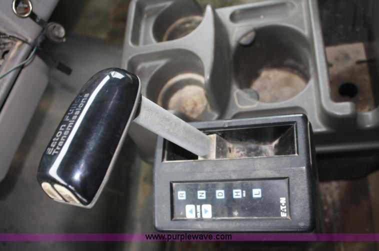 image for item A6759 2000 Ford Sterling L9500 dump truck