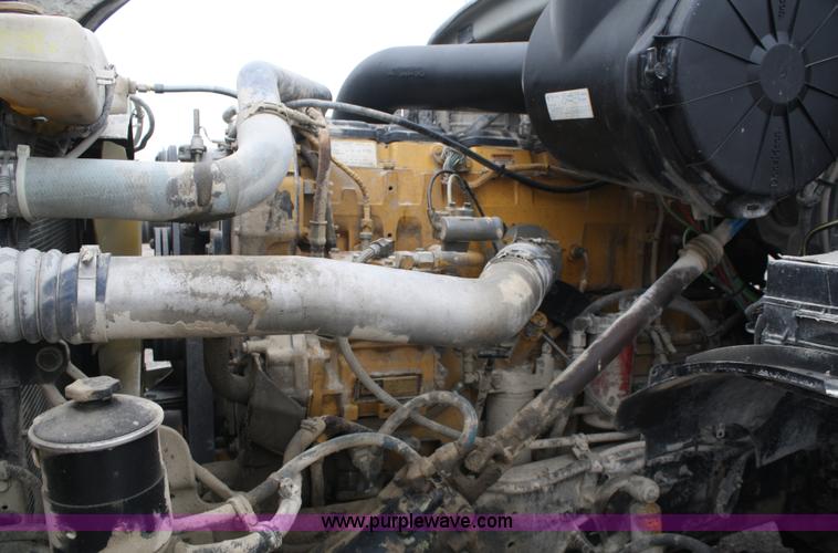 image for item A6759 2000 Ford Sterling L9500 dump truck