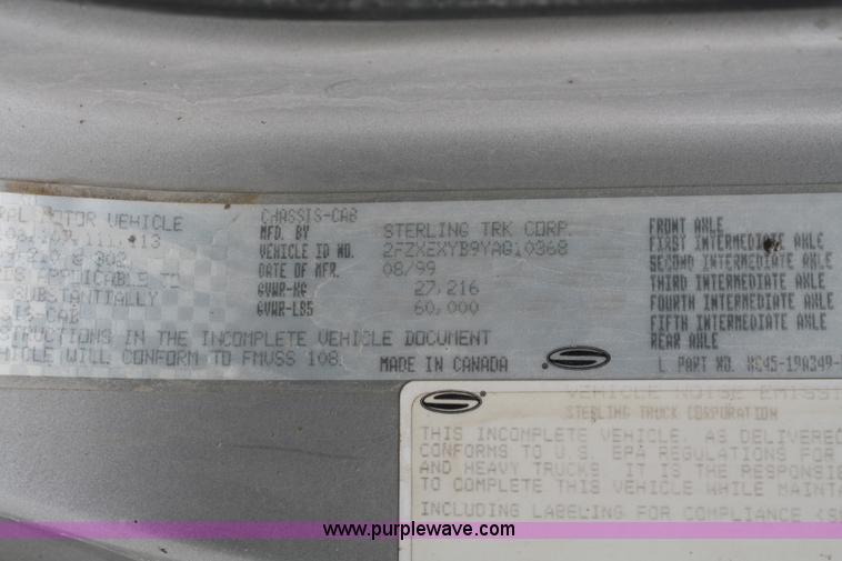 image for item A6759 2000 Ford Sterling L9500 dump truck