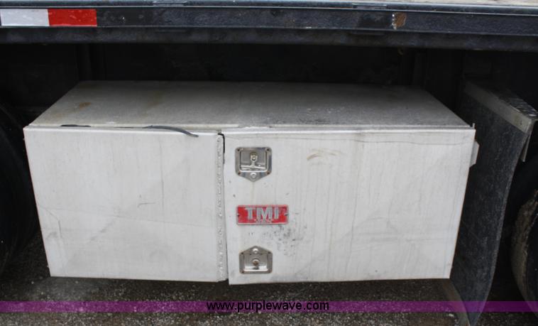 image for item A6767 2000 Transcraft TL-2000 flatbed trailer