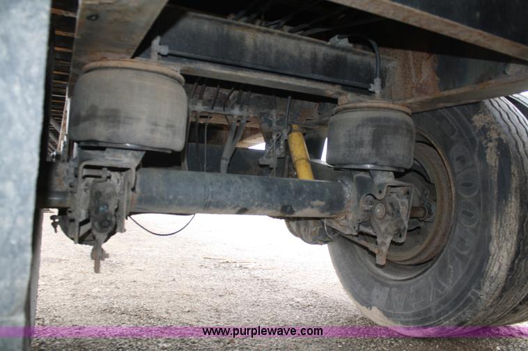 image for item A6767 2000 Transcraft TL-2000 flatbed trailer