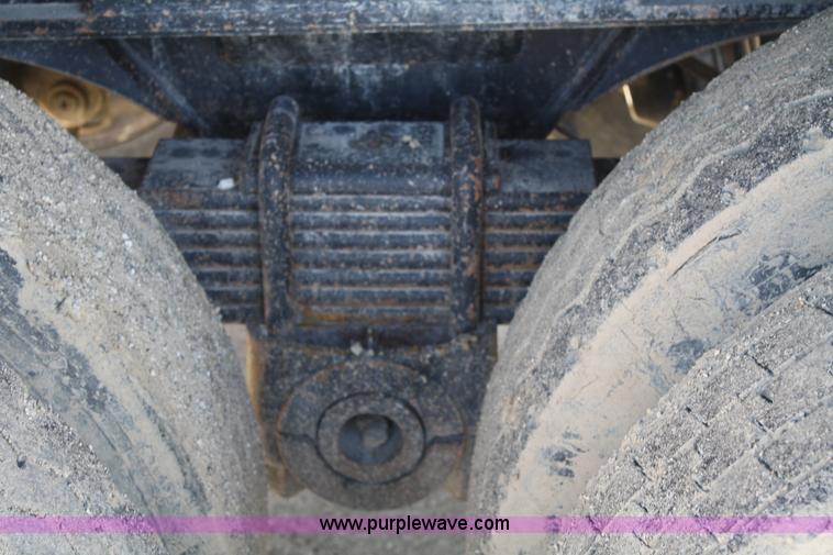 image for item A6769 1999 Trail King 26' end dump trailer