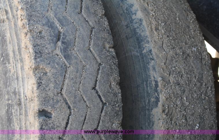 image for item A6769 1999 Trail King 26' end dump trailer