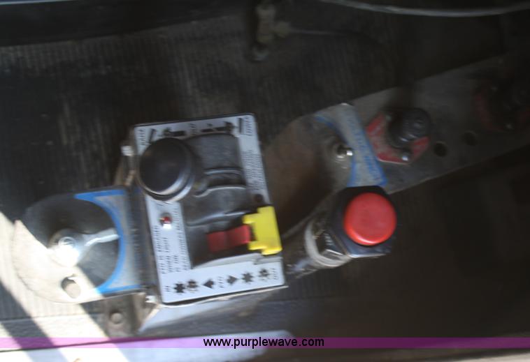 image for item A6772 1995 Peterbilt 378 semi