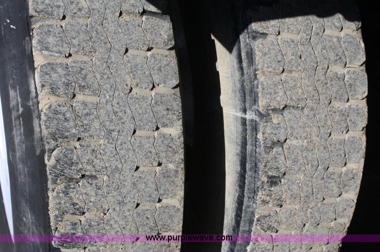 image for item A6772 1995 Peterbilt 378 semi