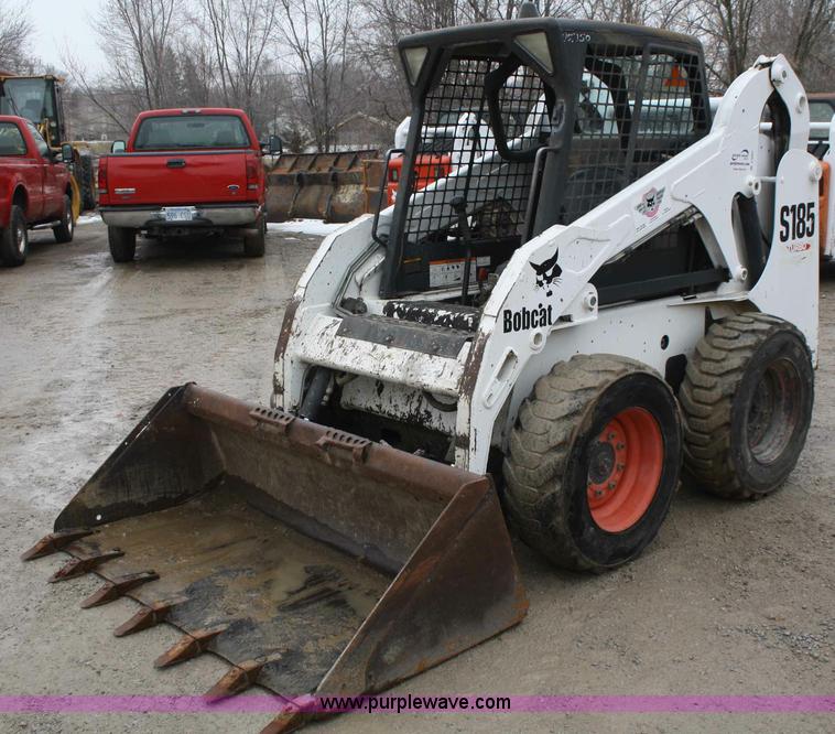 image for item A6983 2003 Bobcat S185 skid steer