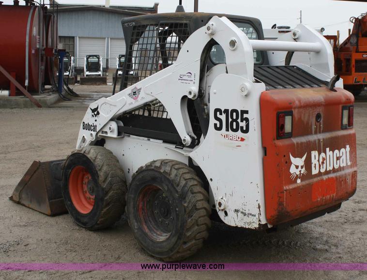 image for item A6983 2003 Bobcat S185 skid steer