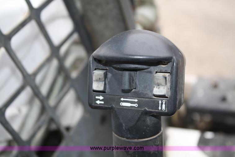 image for item A6983 2003 Bobcat S185 skid steer
