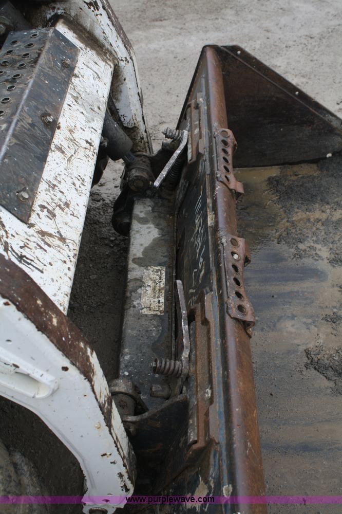 image for item A6983 2003 Bobcat S185 skid steer