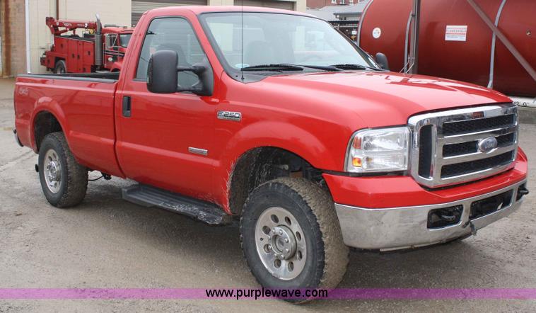 image for item A6985 2006 Ford F250 XLT Super Duty pickup truck